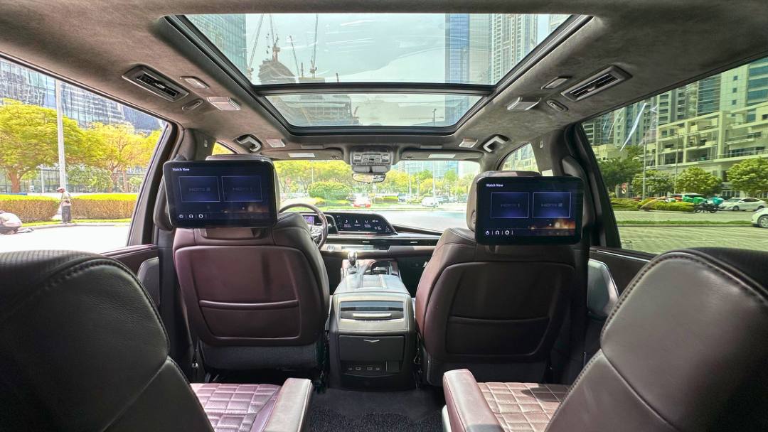 Cadillac Escalade gallery page 7