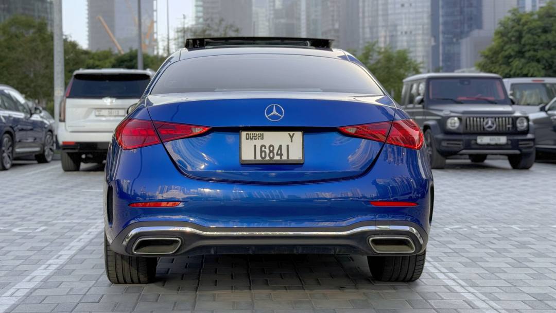 Mercedes-Benz C300 gallery page 2
